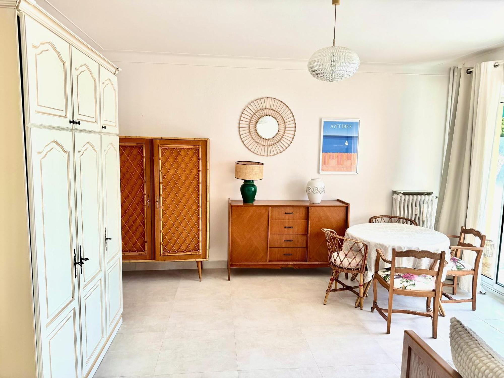 Cozy Studio, Sea View, Old Town, Near Beaches Antibes Zewnętrze zdjęcie