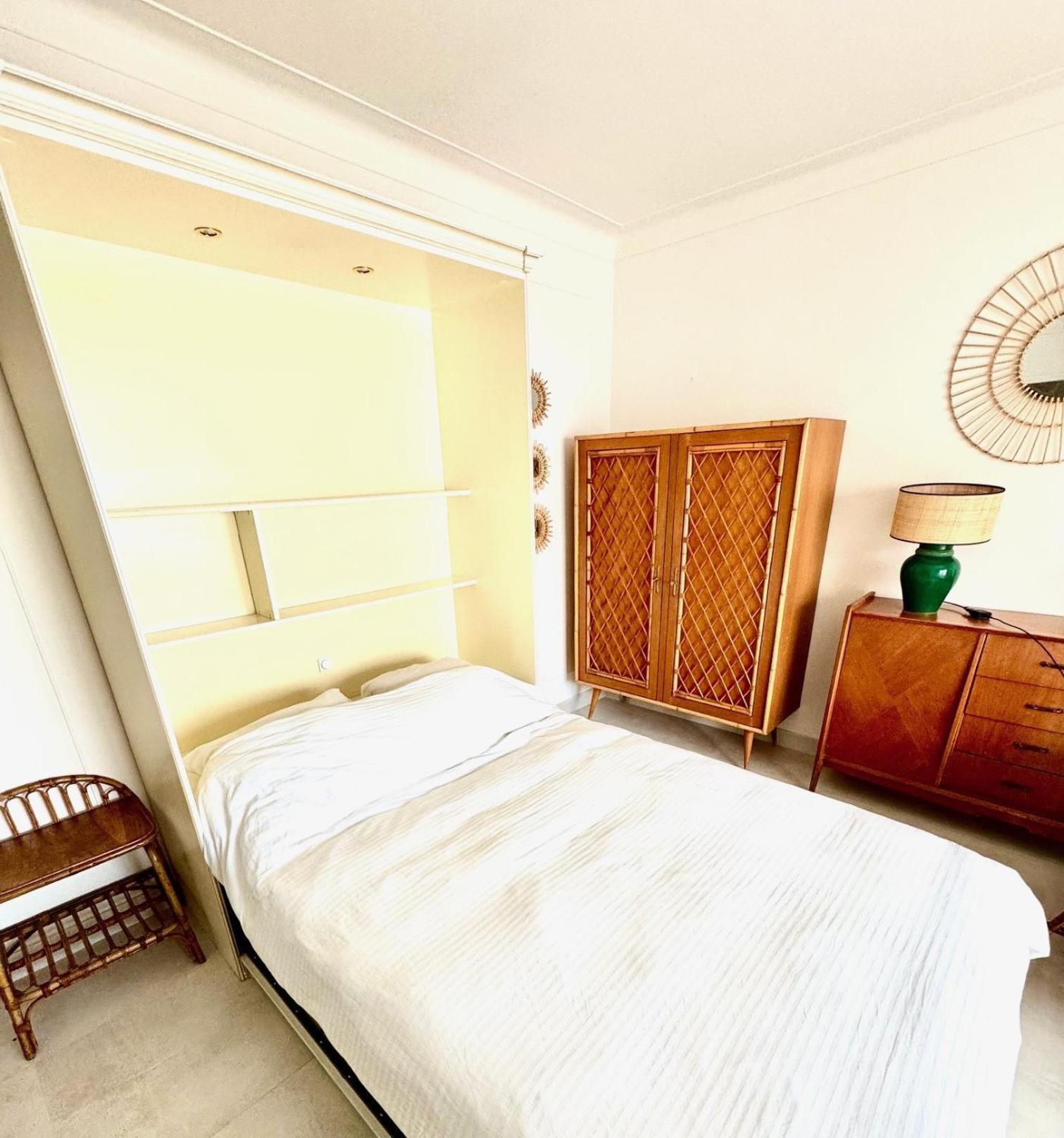 Cozy Studio, Sea View, Old Town, Near Beaches Antibes Zewnętrze zdjęcie